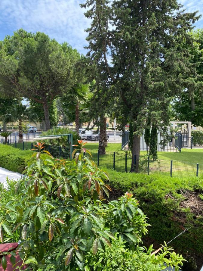 Hôtel Le Derby Cagnes-sur-Mer Exterior foto