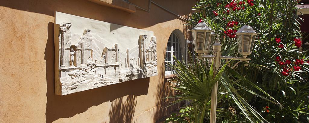 Hôtel Le Derby Cagnes-sur-Mer Exterior foto